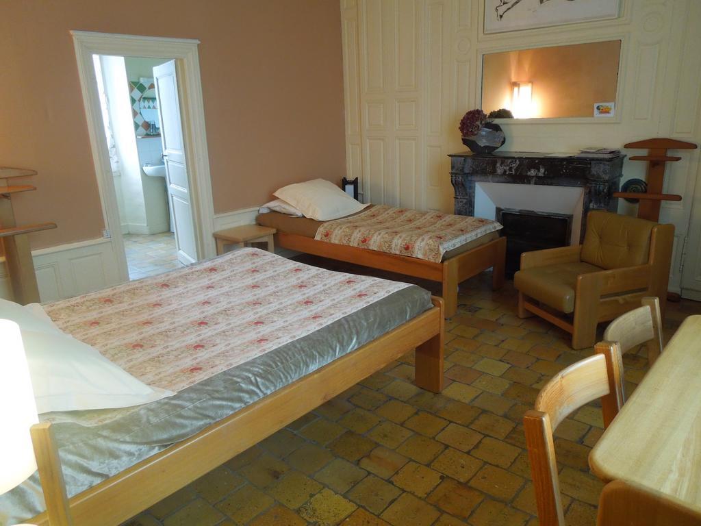 Bed and Breakfast Carrefour De L'Ormeau Mondoubleau Номер фото